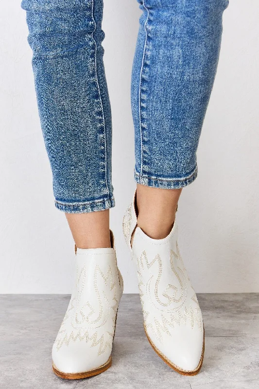 Melody Ankle Embroidered Stitch Boots